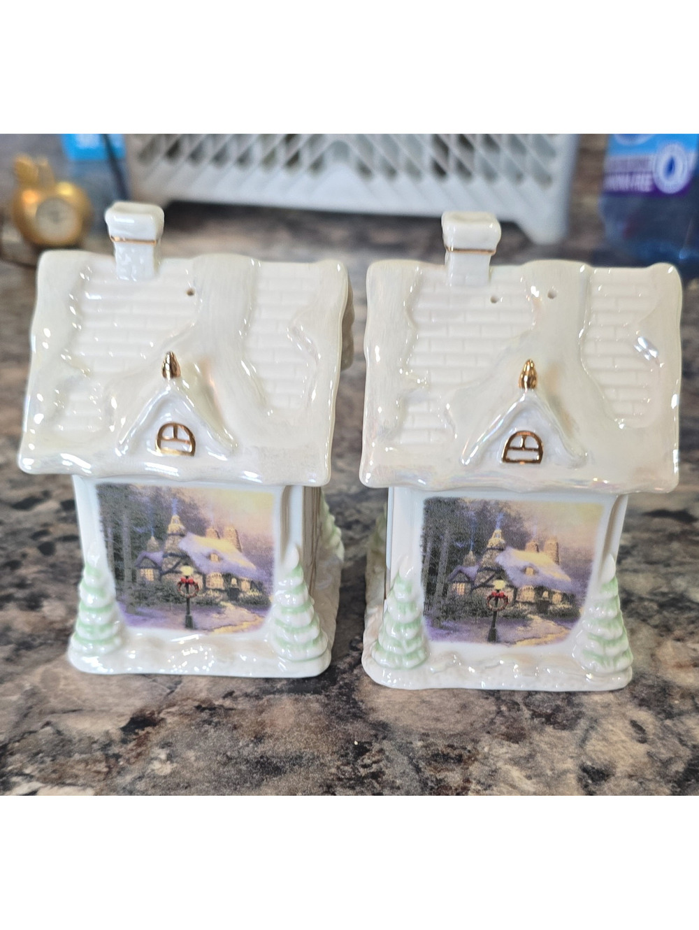 Lenox Thomas Kinkade Stonehearth Huts Ceramic Salt & Pepper Shakers Set 2005
